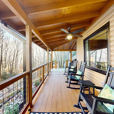 Fulmers' Fish Camp Maggie Valley Exterior foto